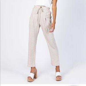 Beige linen pants with pockets